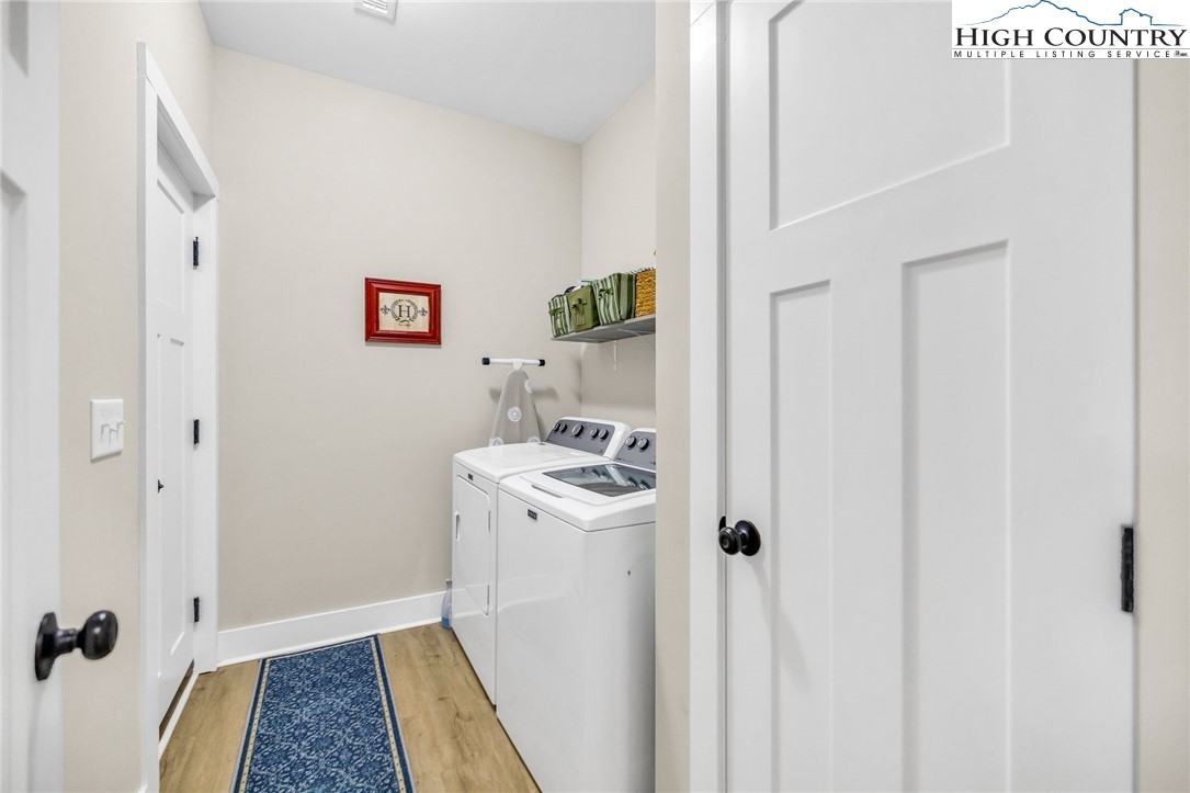 165 W Evergreen Street