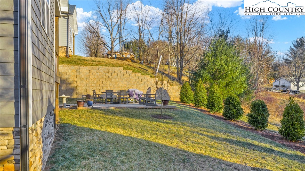 165 W Evergreen Street