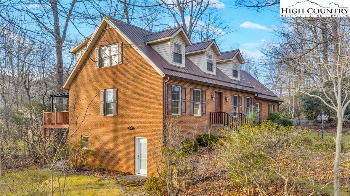 112 Walnut Lane