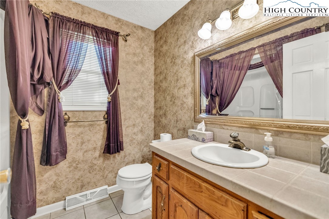 112 Walnut Lane