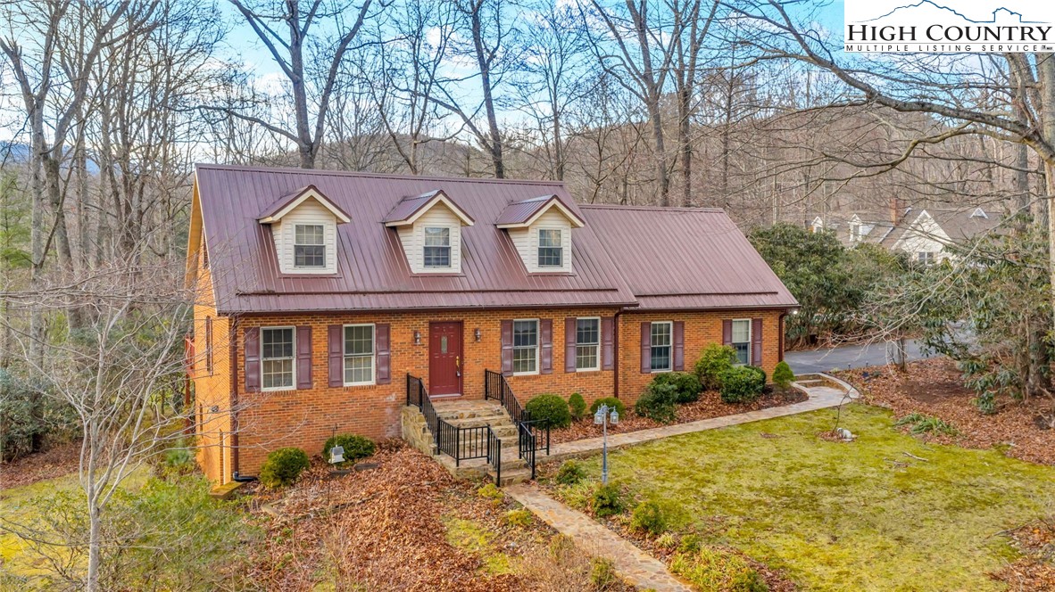 112 Walnut Lane