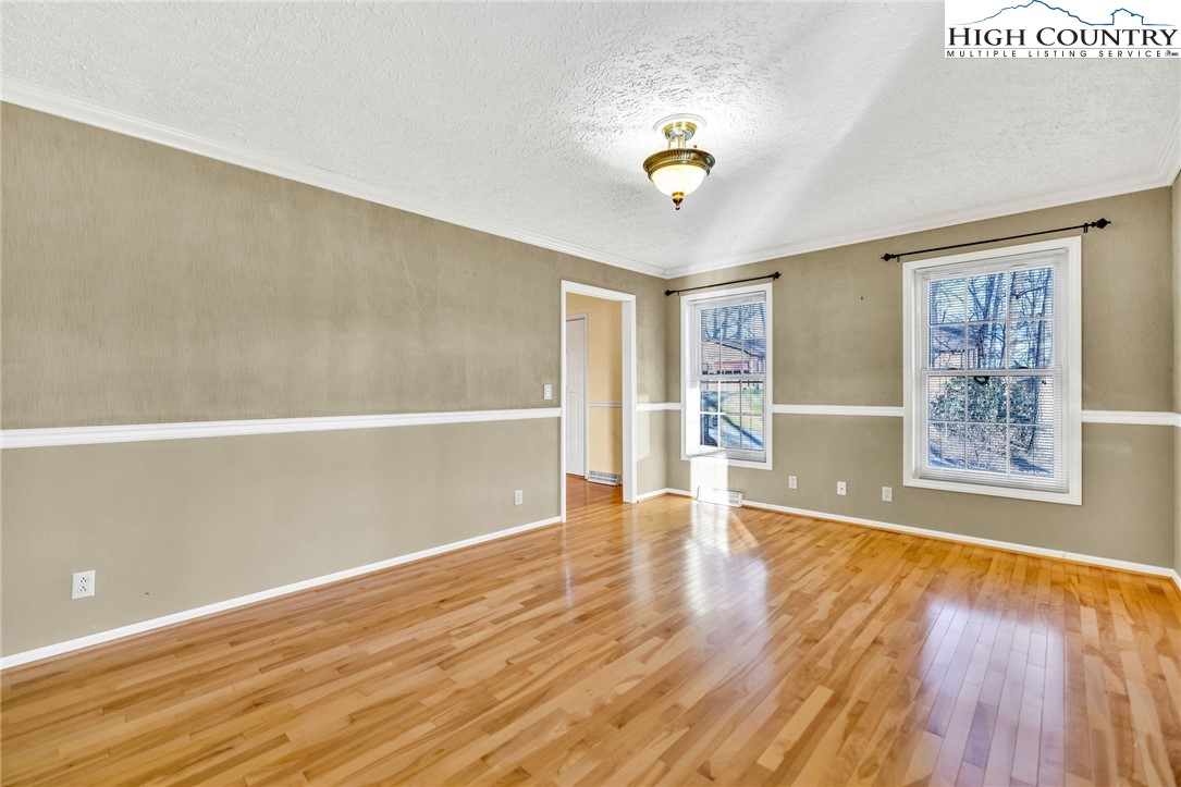 112 Walnut Lane