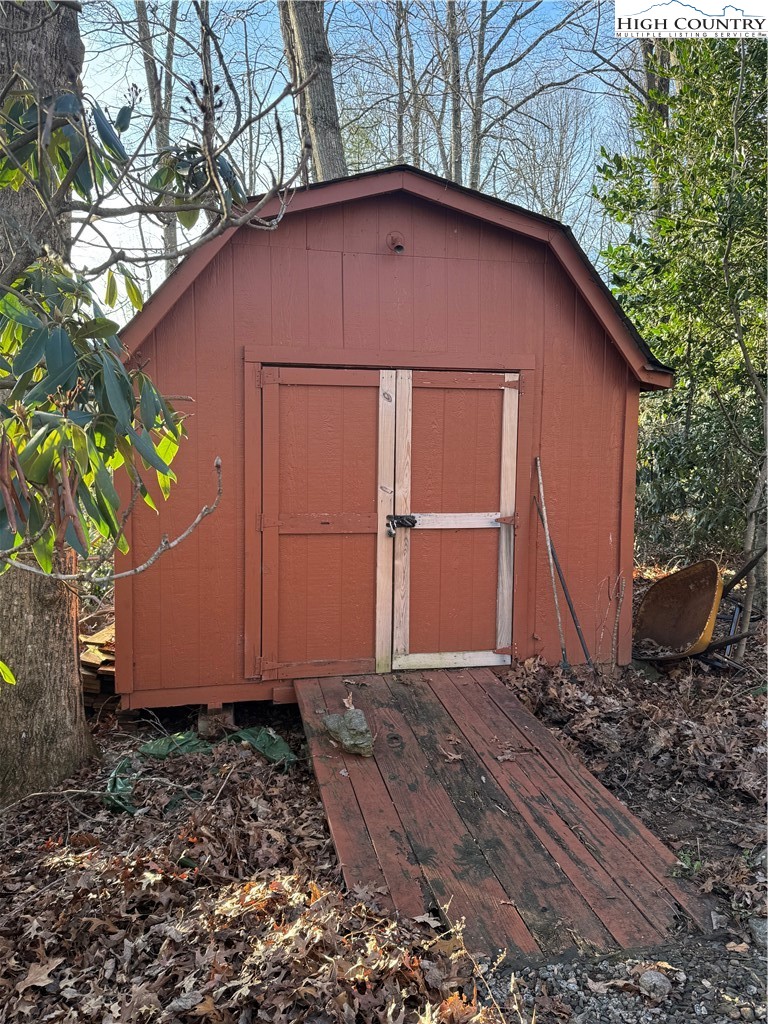112 Walnut Lane