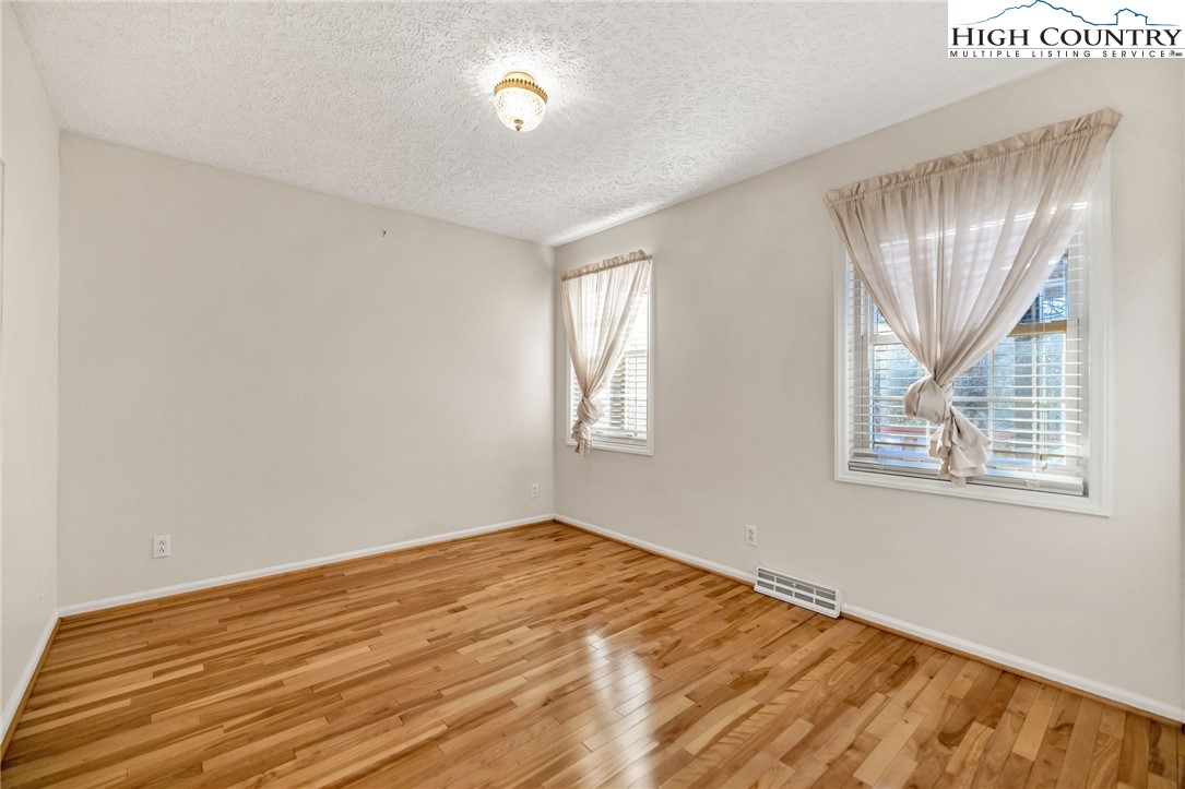 112 Walnut Lane