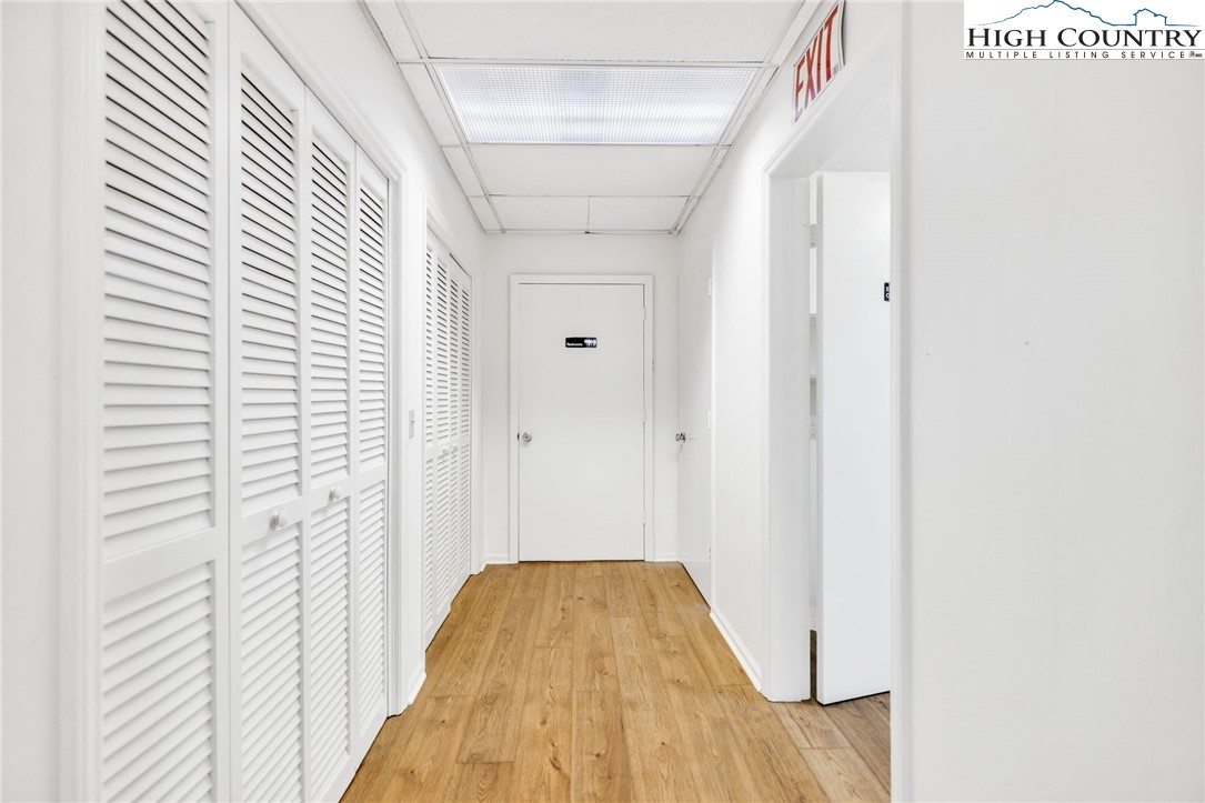 900 U.S. Hwy 221 Business Highway