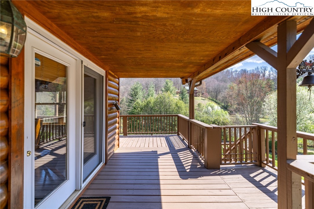 11 Lucky Lakes Drive