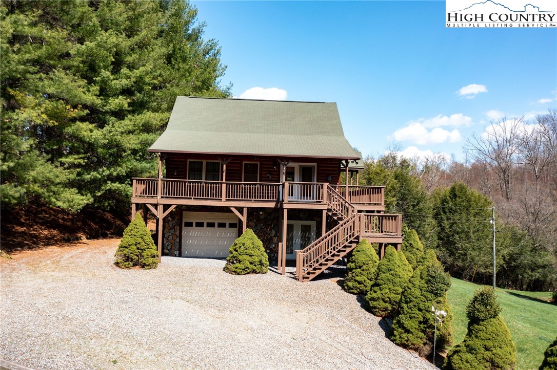 11 Lucky Lakes Drive