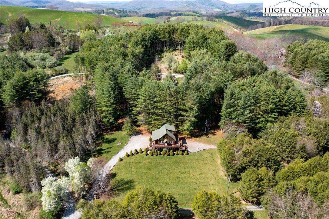 11 Lucky Lakes Drive