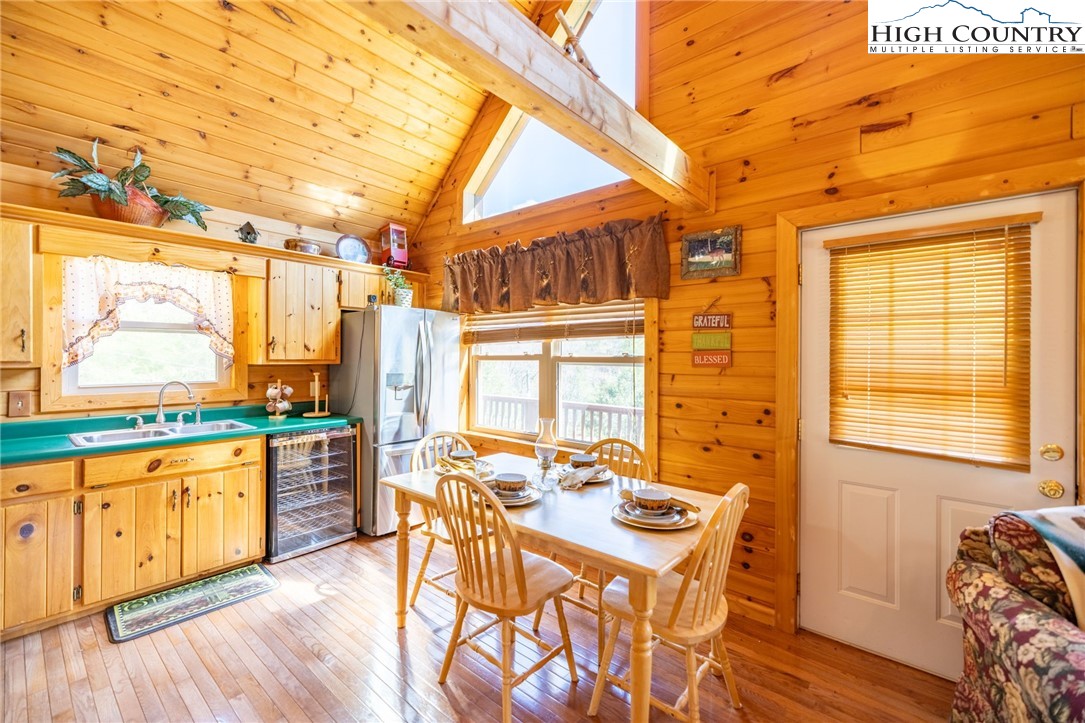 11 Lucky Lakes Drive