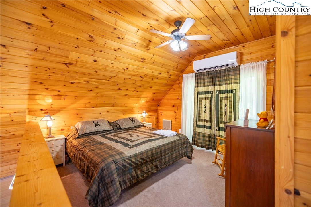 11 Lucky Lakes Drive