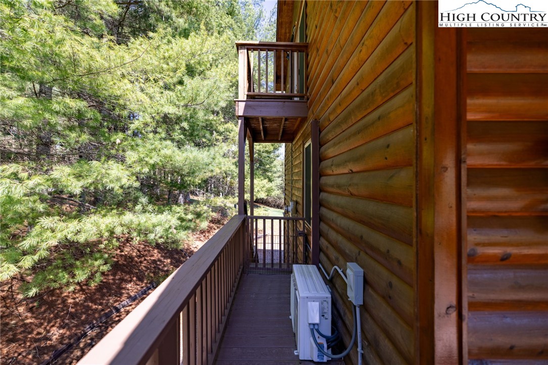 11 Lucky Lakes Drive