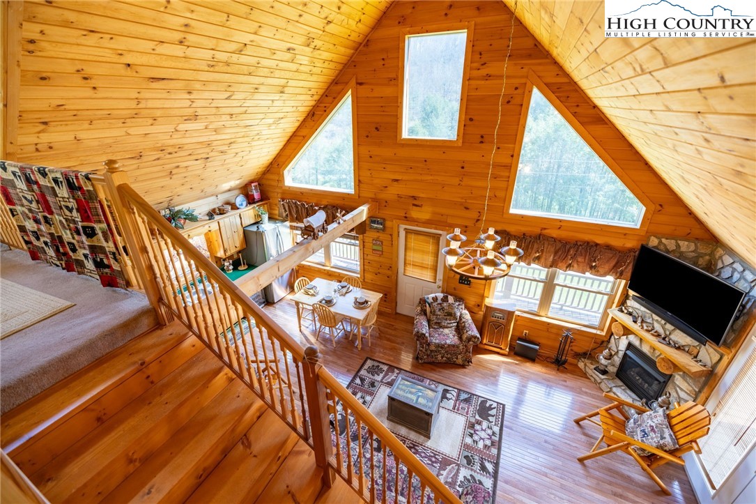 11 Lucky Lakes Drive