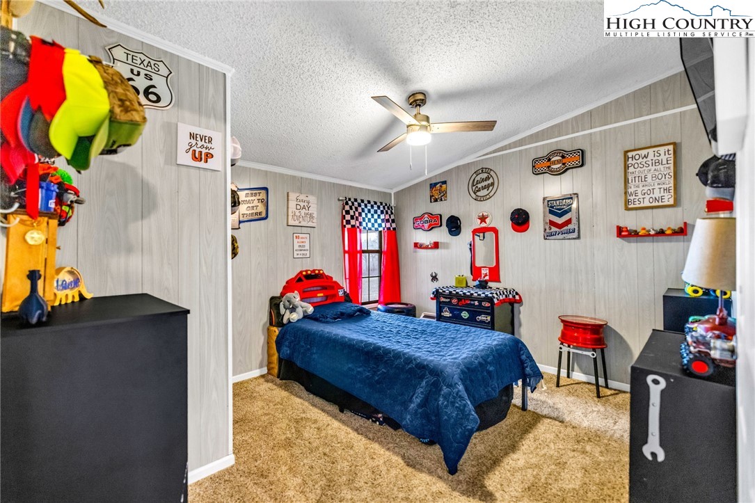 747 Nathans Creek School Road