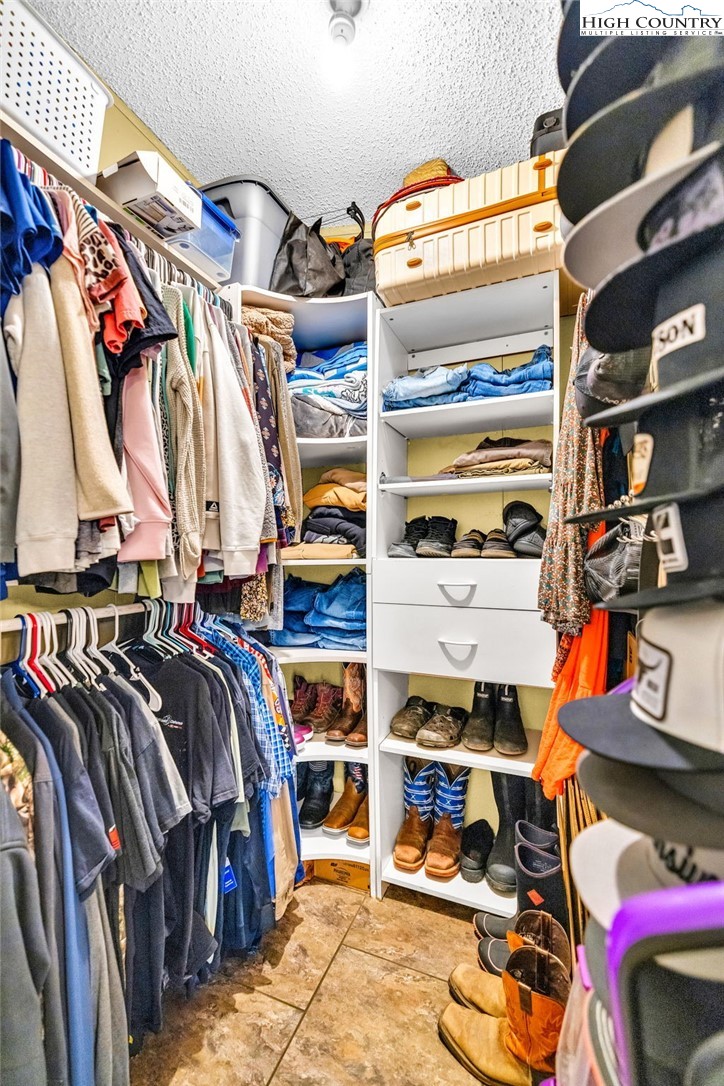 747 Nathans Creek School Road