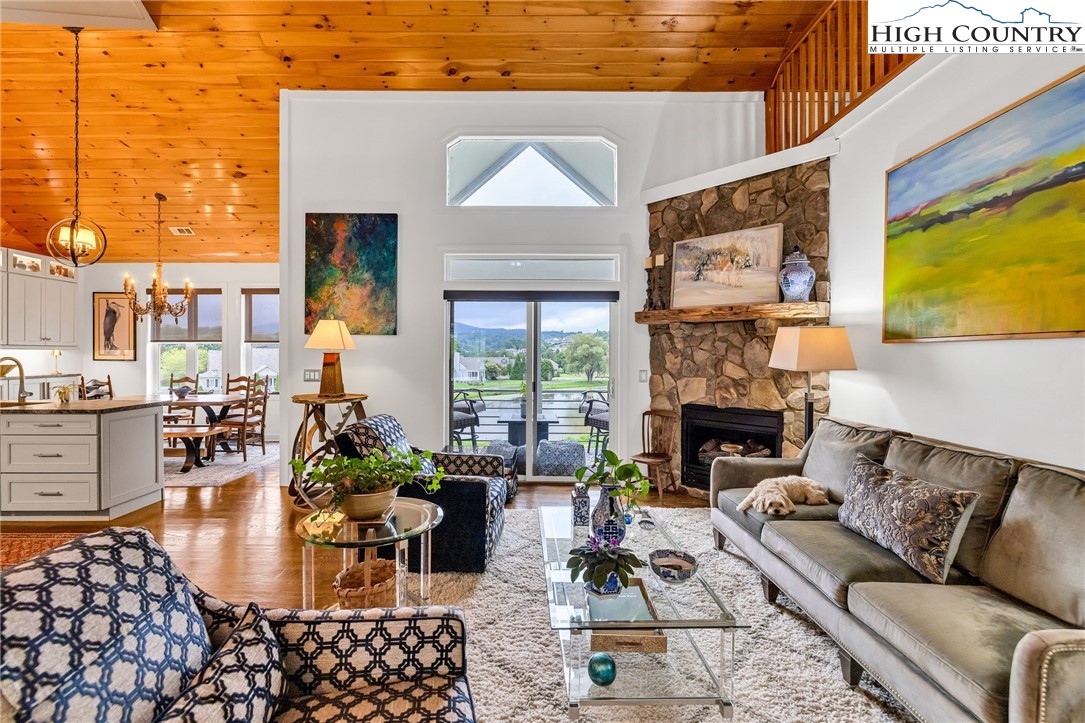 342 Birkdale Ridge