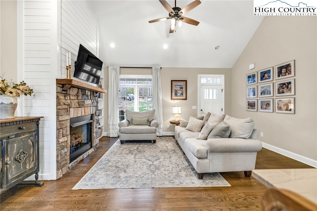 362 Fairway Oaks Drive