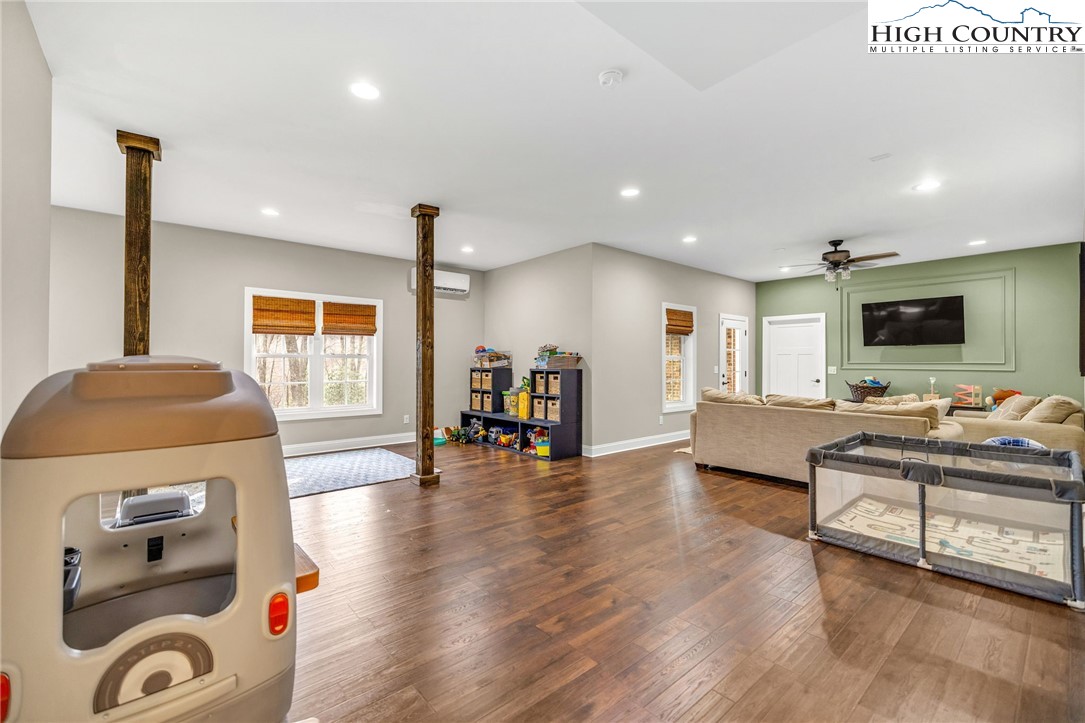 362 Fairway Oaks Drive