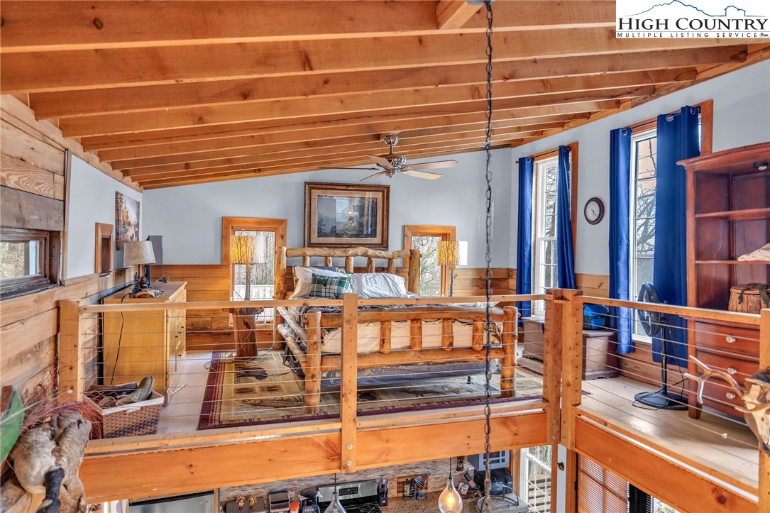 871 Lower Nettle Knob Road