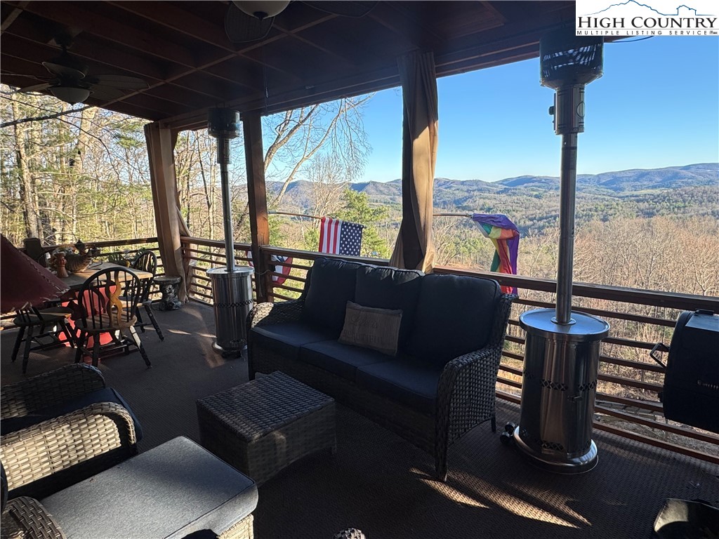 871 Lower Nettle Knob Road