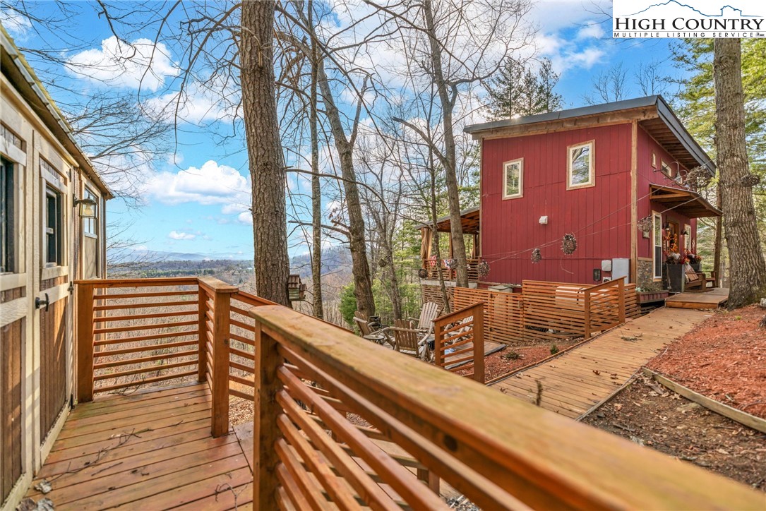 871 Lower Nettle Knob Road