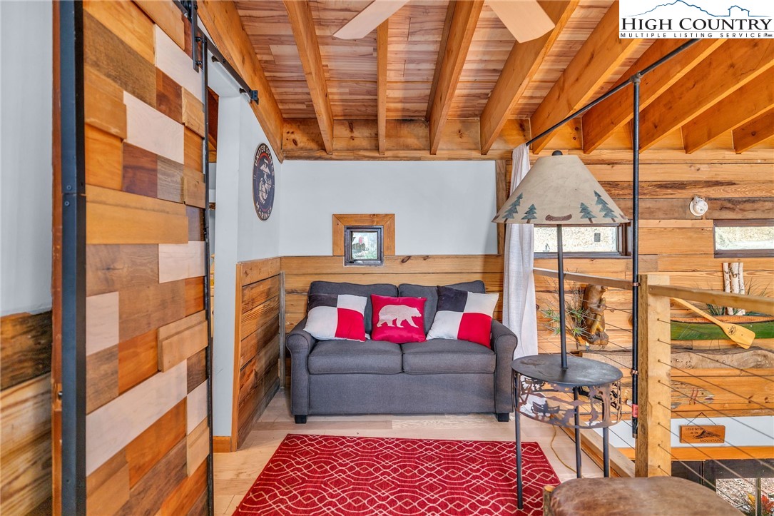 871 Lower Nettle Knob Road