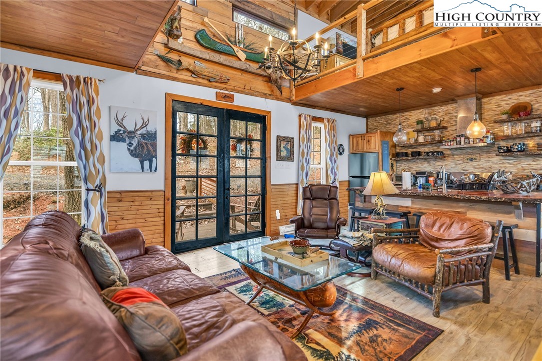 871 Lower Nettle Knob Road