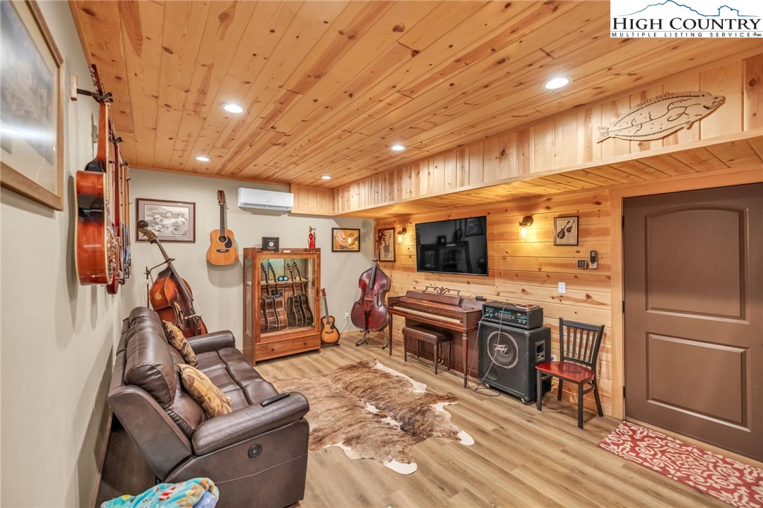 632 Big Tree Road