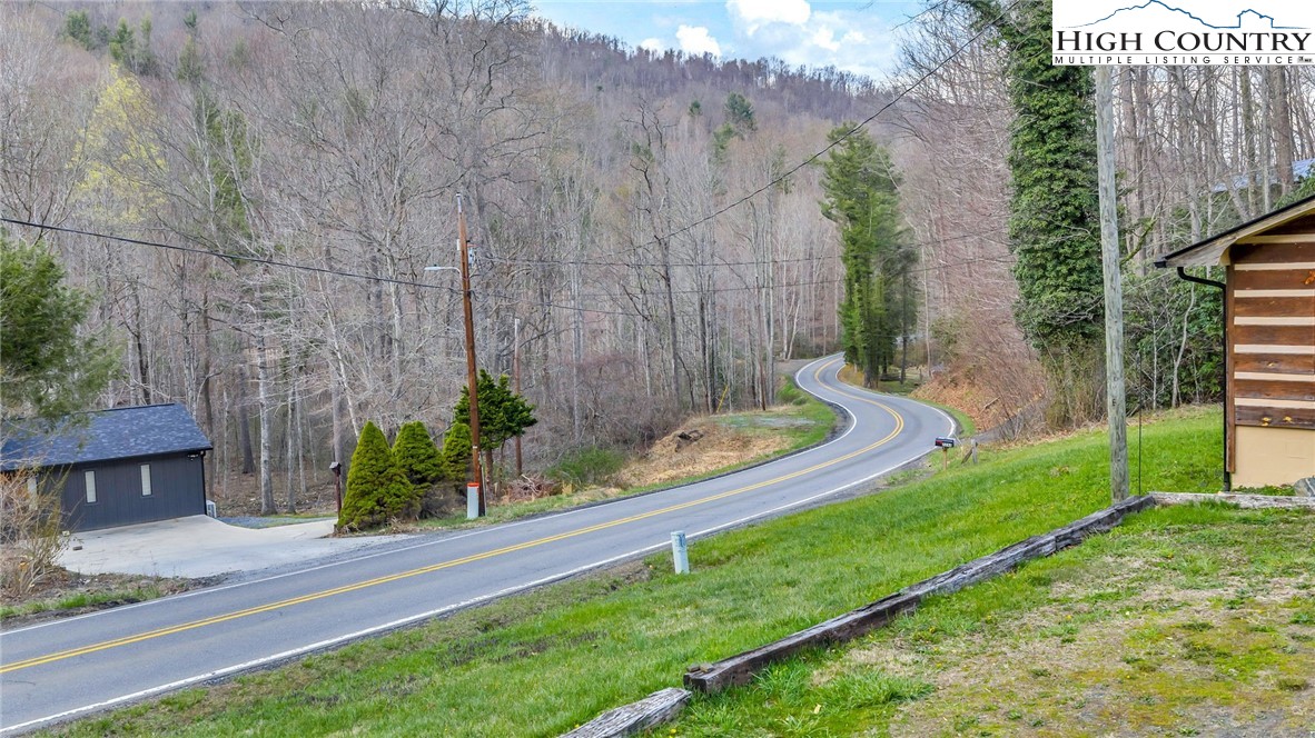 2292 Old Highway 16