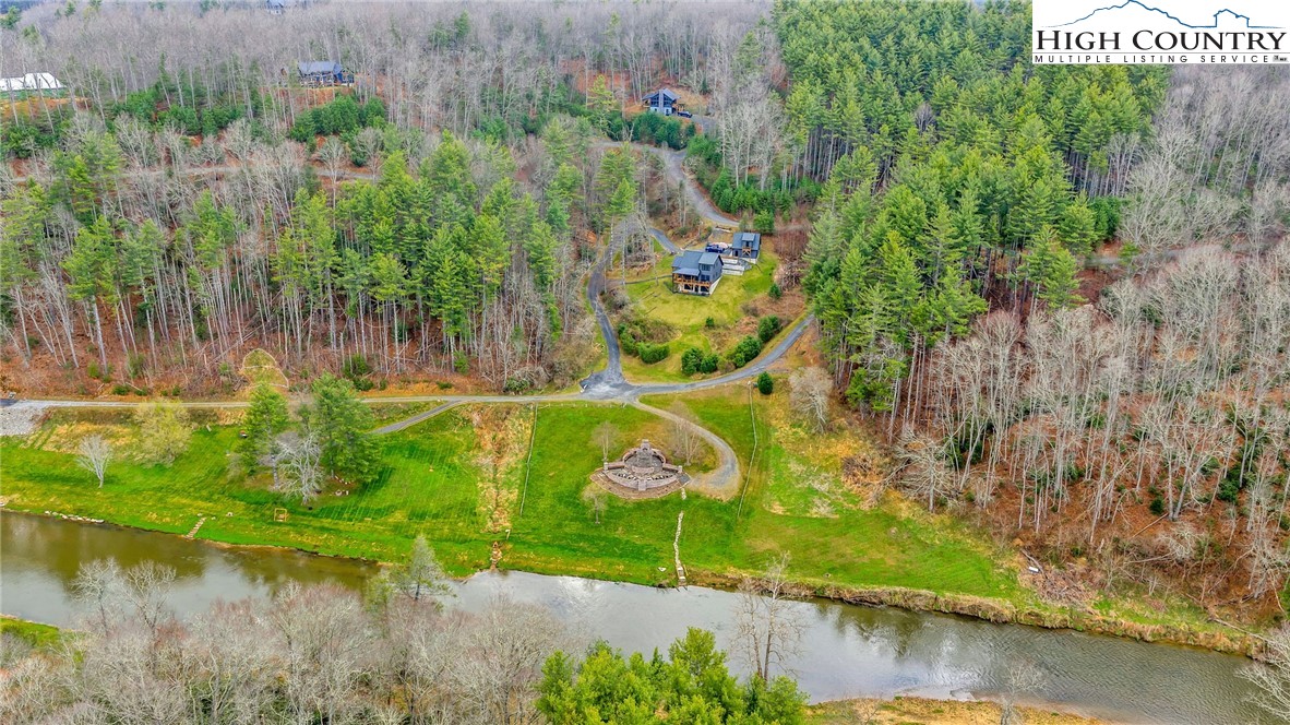 75 Trailwood Drive