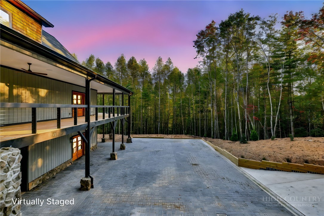 250 Noahs Ridge