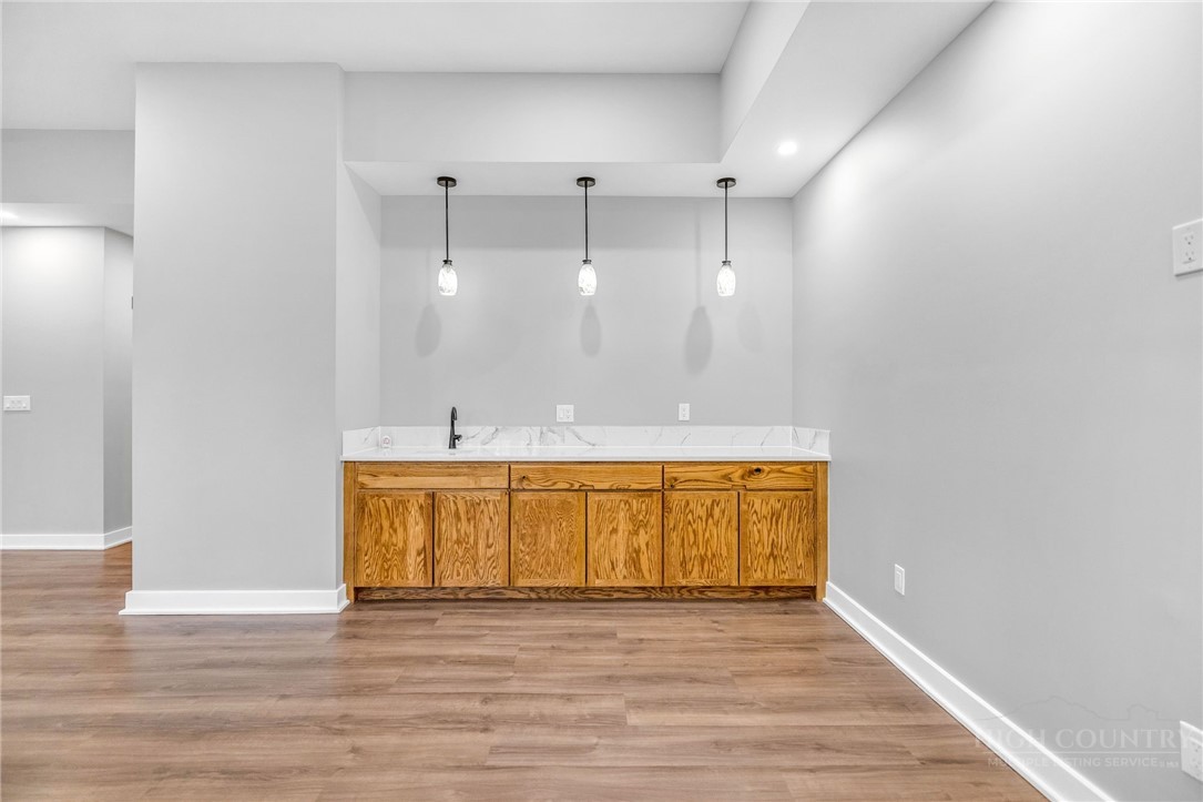 250 Noahs Ridge