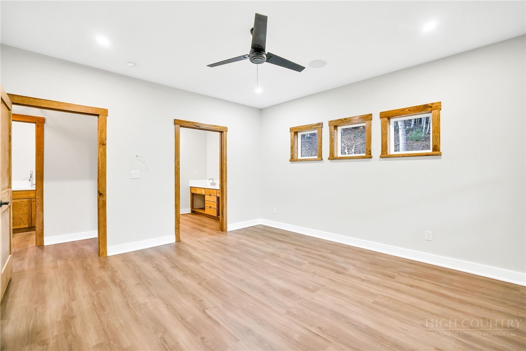 250 Noahs Ridge