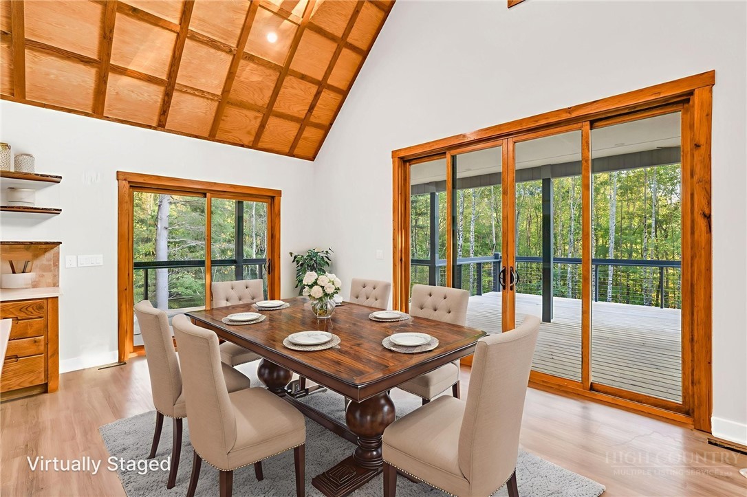250 Noahs Ridge