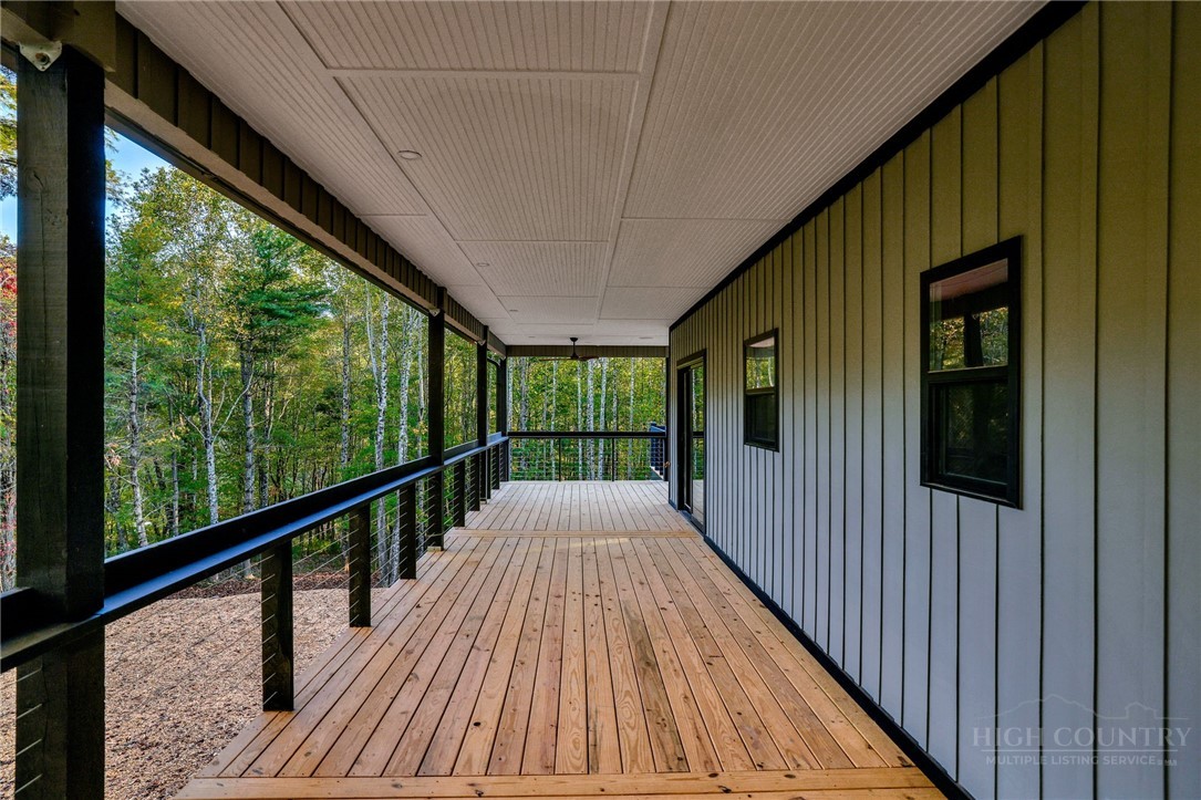 250 Noahs Ridge