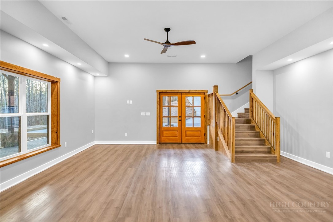 250 Noahs Ridge