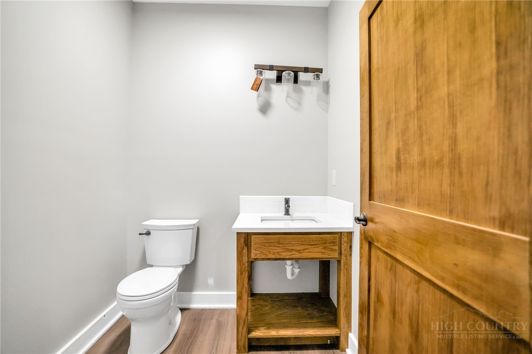 250 Noahs Ridge