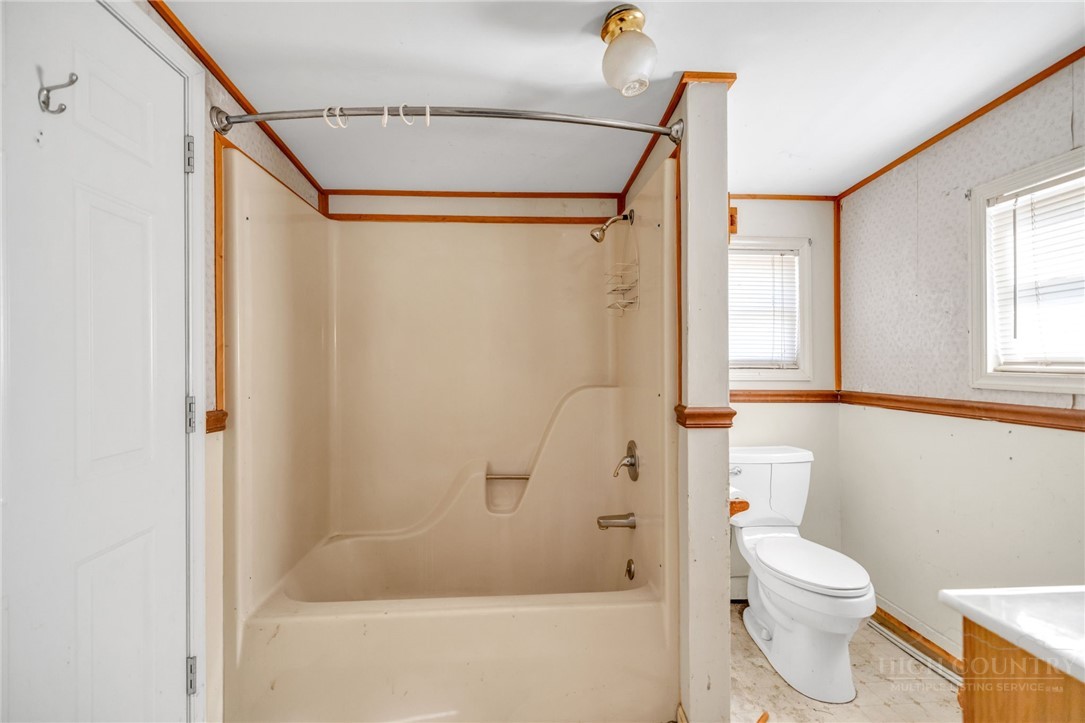 3630 US Highway 221 N