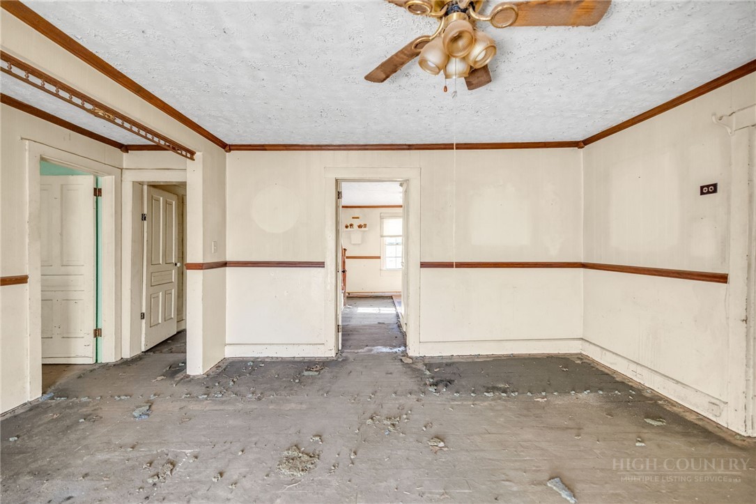 3630 US Highway 221 N