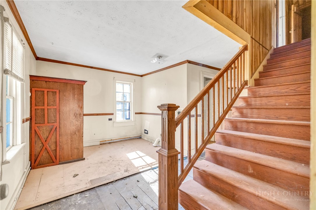 3630 US Highway 221 N