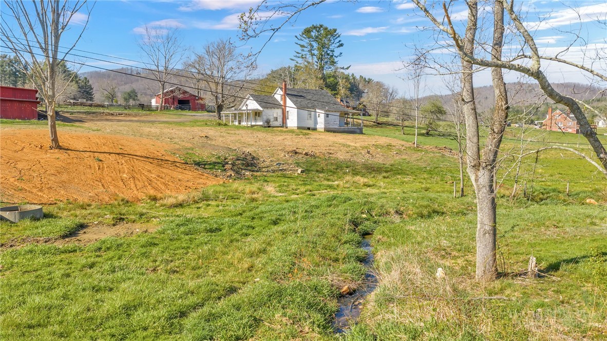 3630 US Highway 221 N