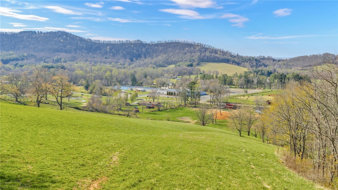 3630 US Highway 221 N