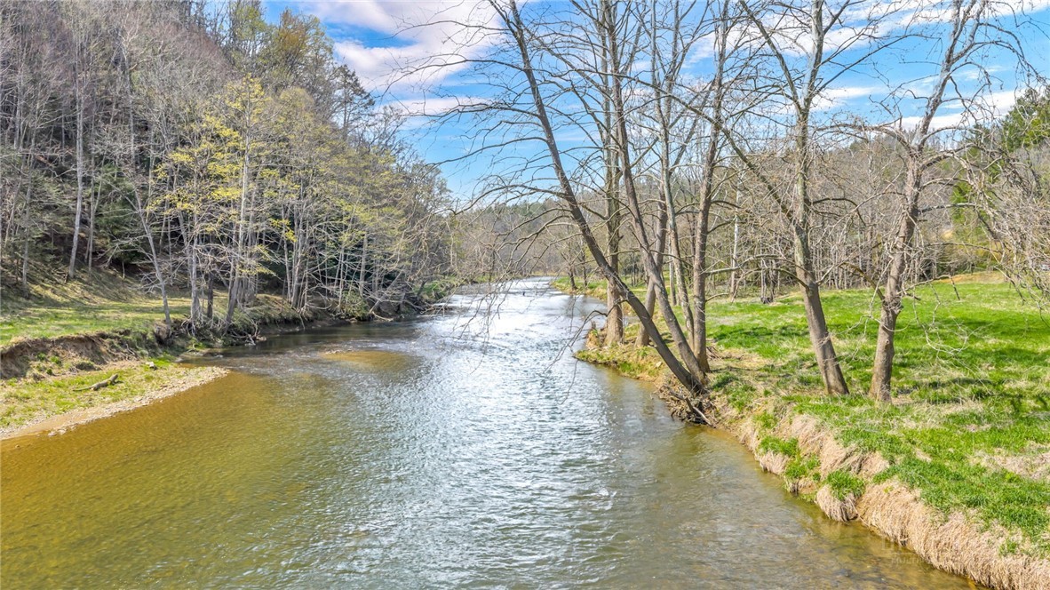 Lot 4 Venue Views Drive