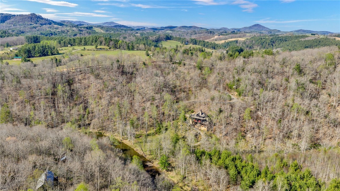 148 Hardwood Hill Drive