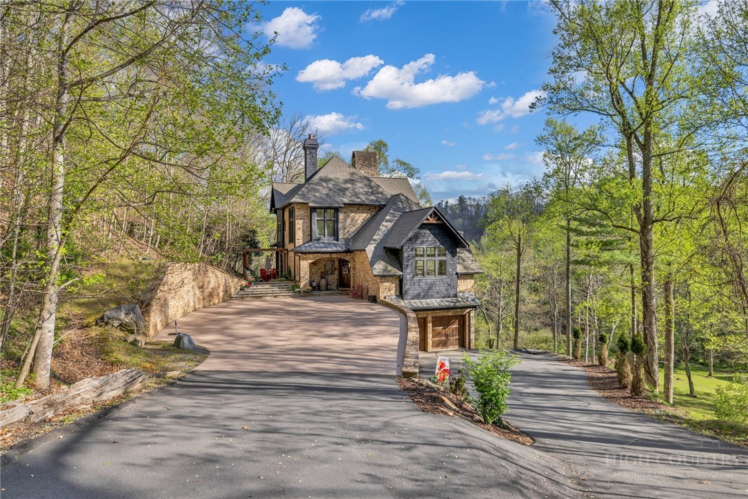 148 Hardwood Hill Drive