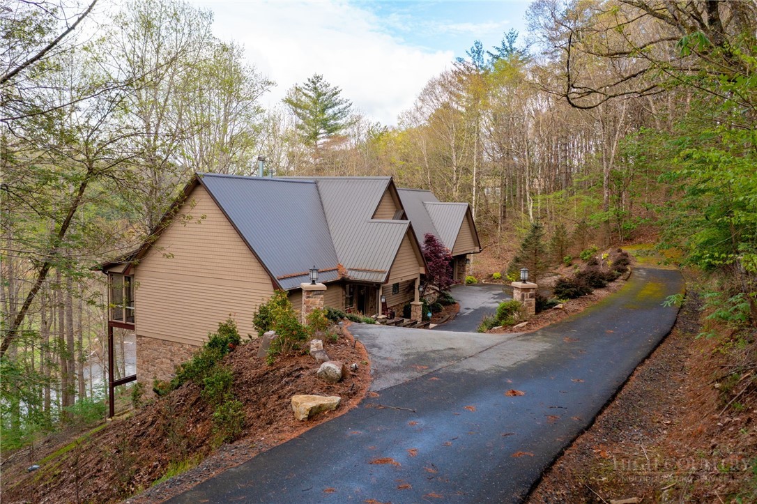 594 Village Pine Drive