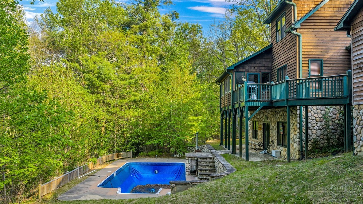 1600 Timber Ridge Road