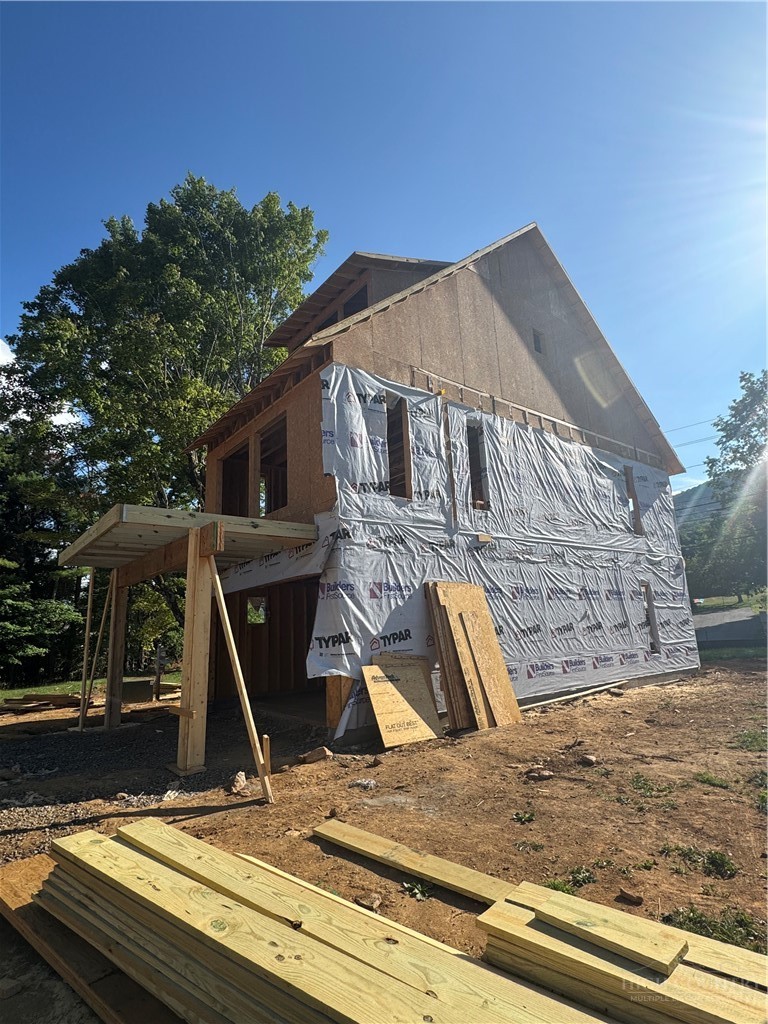 23 N. Jefferson Avenue