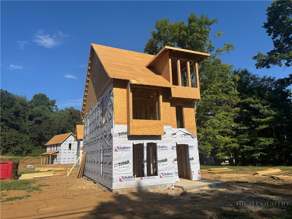 23 N. Jefferson Avenue