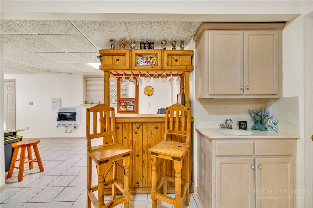 153 Knollview Place