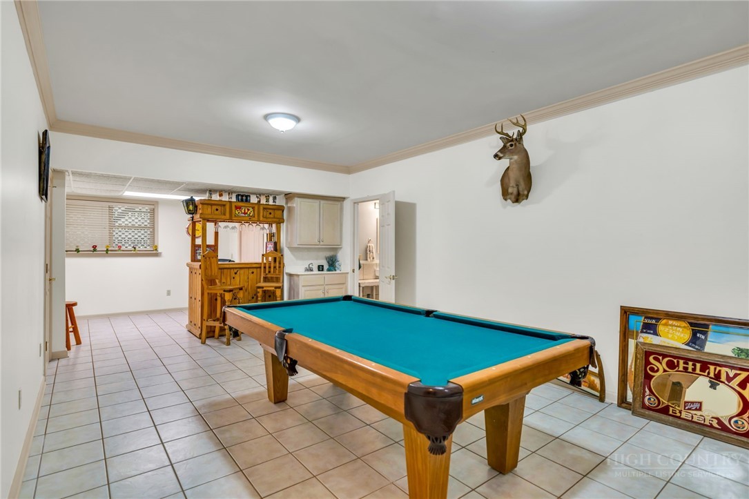 153 Knollview Place